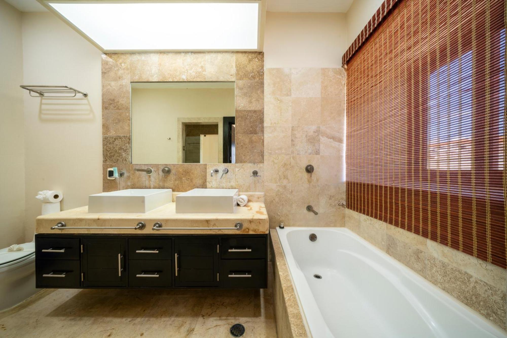 Beachfront 1 Bedroom Condo - El Faro, Surf 407 ปลายาเดลการ์เมน ภายนอก รูปภาพ